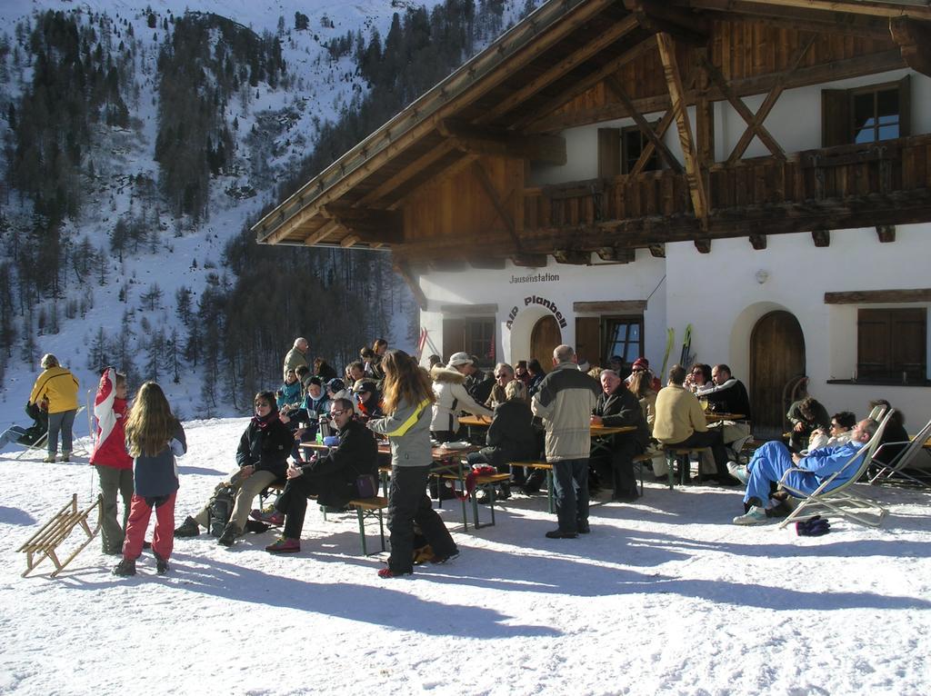 雪绒花酒店 马莱斯韦诺斯塔 外观 照片